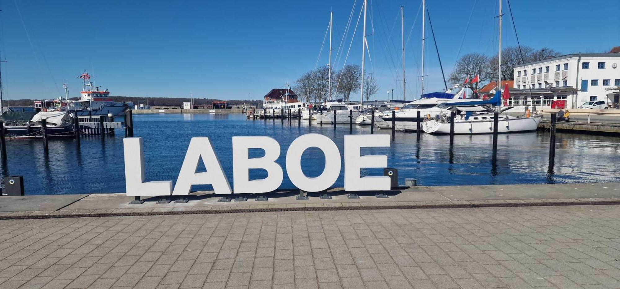 Apartment Penthouse Auszeit, Gerne Mit Hund, Wlan Inkl. Laboe